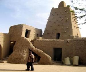 пазл мечети Джингуеребер в городе Тимбукту в Мали